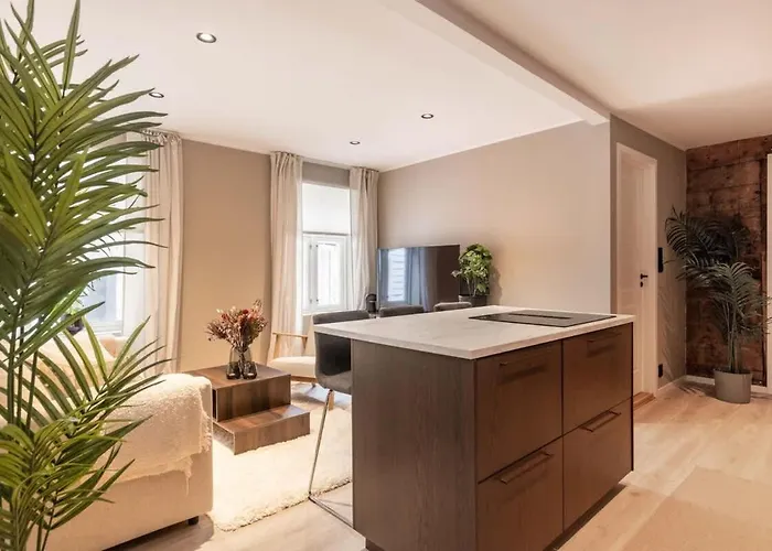 Dinbnb L 50 Meters To Bryggen L New 2023 L Sunny Backyard Daire *