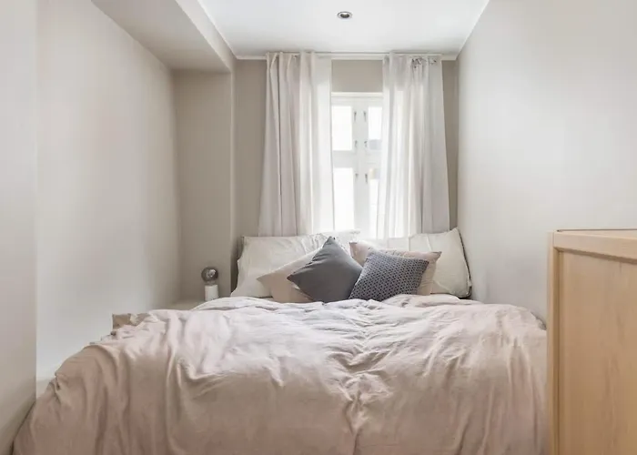 Dinbnb L 50 Meters To Bryggen L New 2023 L Sunny Backyard Bergen