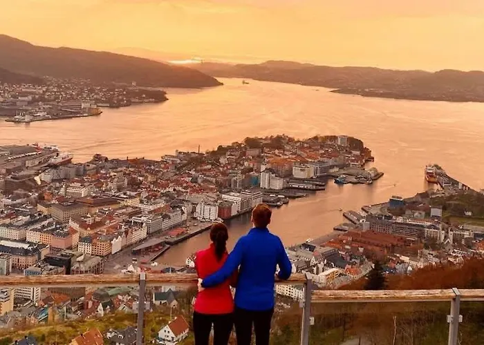 Daire Dinbnb L 50 Meters To Bryggen L New 2023 L Sunny Backyard Bergen